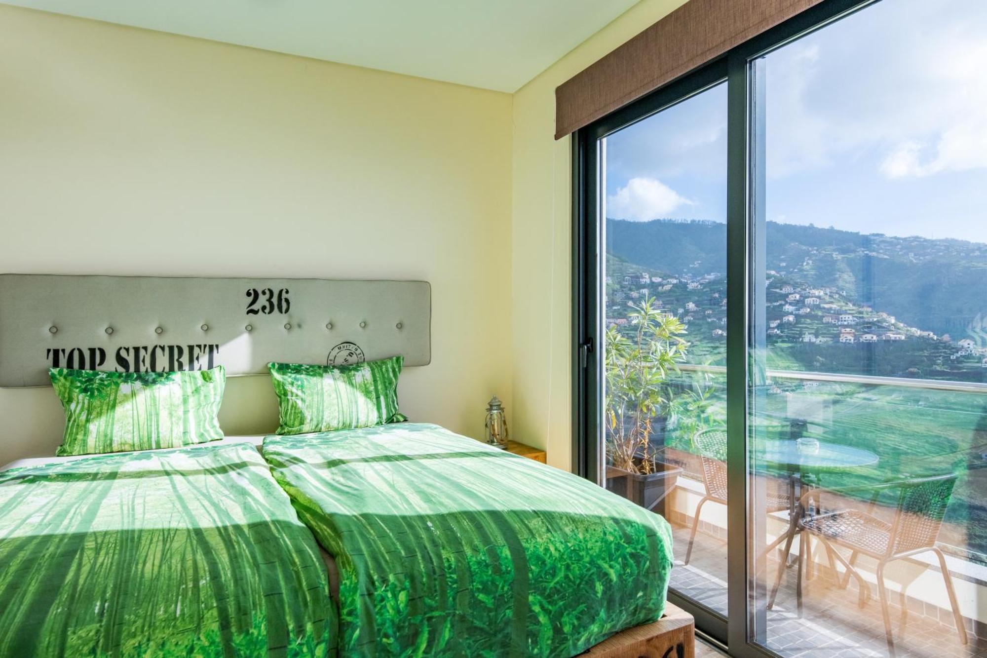 Guesthouse-Theview (Adults Only) Рибейра-Брава Экстерьер фото