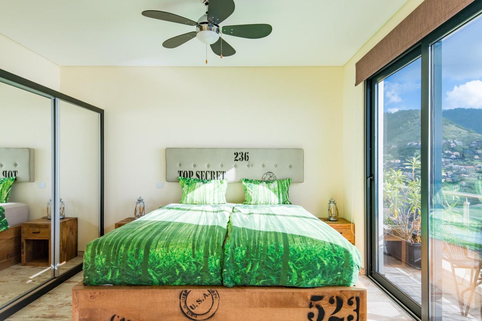 Guesthouse-Theview (Adults Only) Рибейра-Брава Экстерьер фото