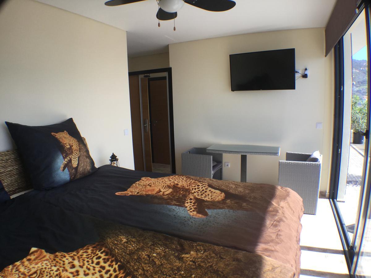 Guesthouse-Theview (Adults Only) Рибейра-Брава Экстерьер фото