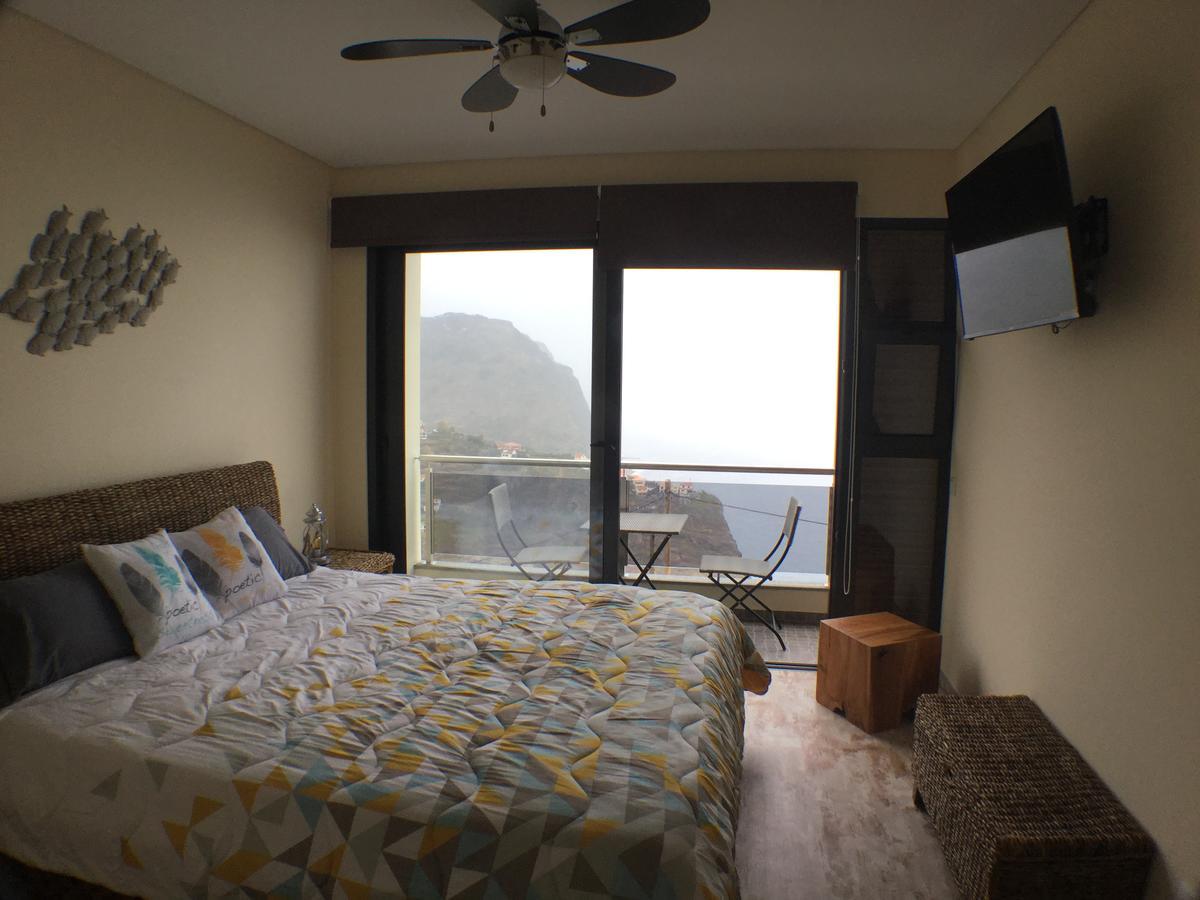 Guesthouse-Theview (Adults Only) Рибейра-Брава Экстерьер фото